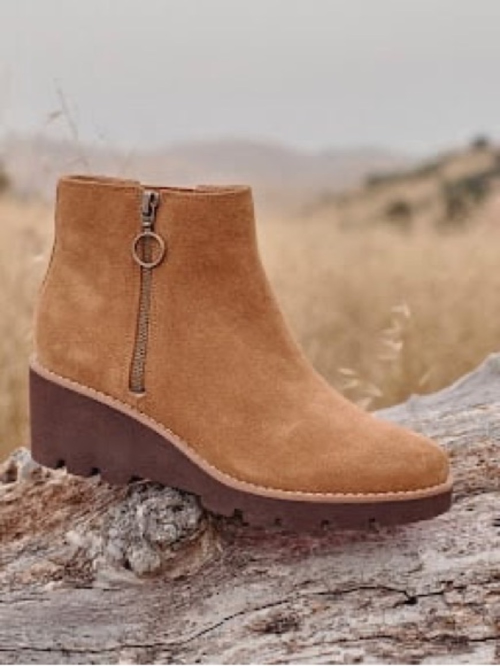 VIONIC HAZAL WEDGE BOOTIES IN COGNAC SUEDE 5